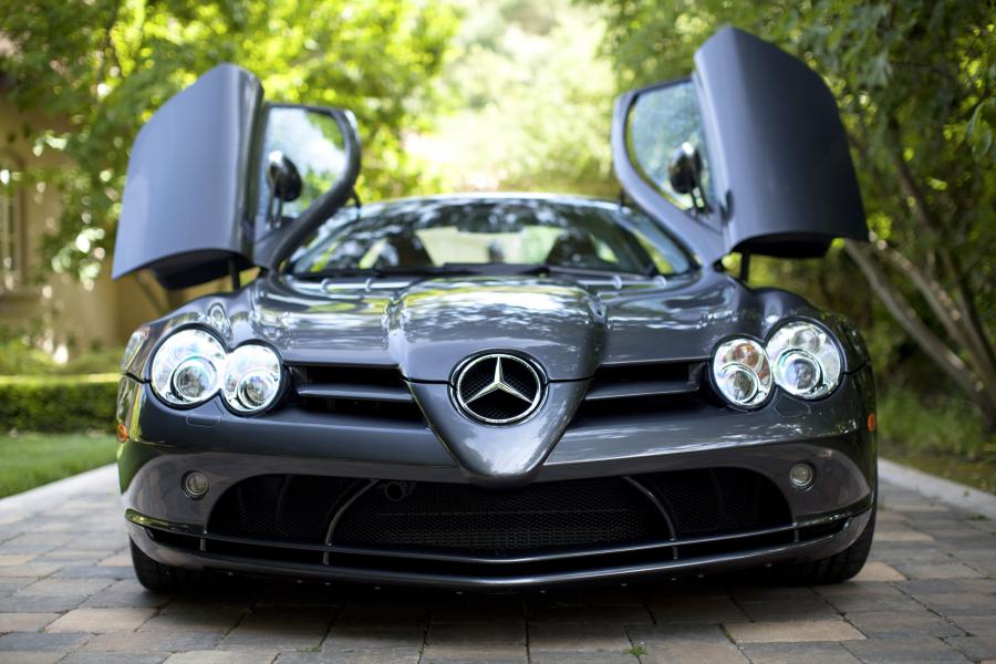  Mercedes-Benz SLR McLaren 2006 года  (фото 20 из 26)
